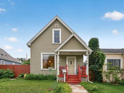 1008 Cook Ave E