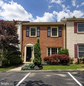 17904 Hickory Ln