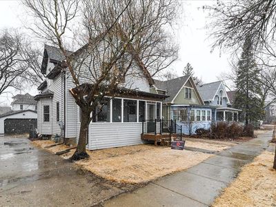 2014 East Main Street