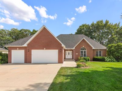 406 E Knights Rd