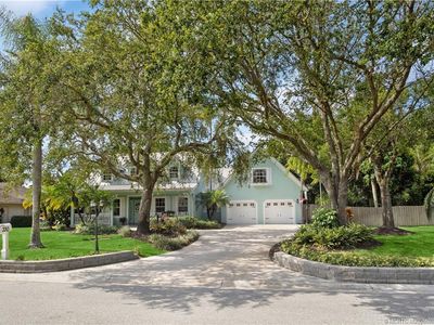 330 SE Southwood Trl