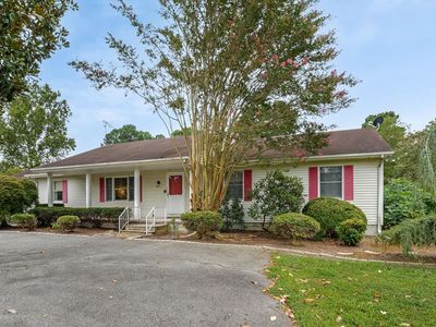 28170 Fairway Dr
