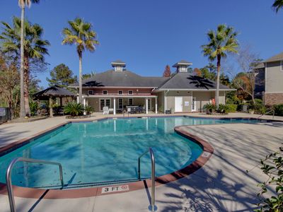 188 Midland Pkwy APT 105