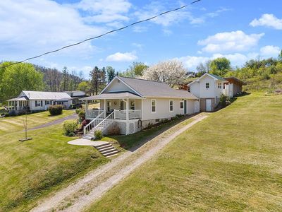 207 Main St