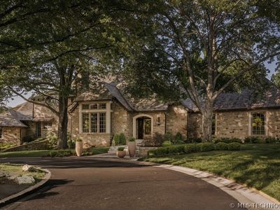 4011 S Yorktown Pl