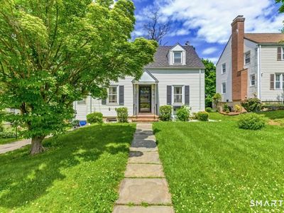 98 Woodmere Road