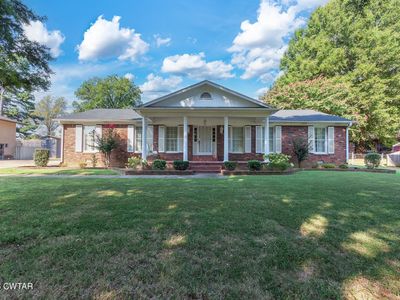 1302 Shady Ln