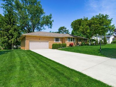 3849 Lyon Dr