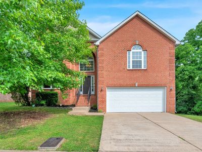 1561 Constitution Ave