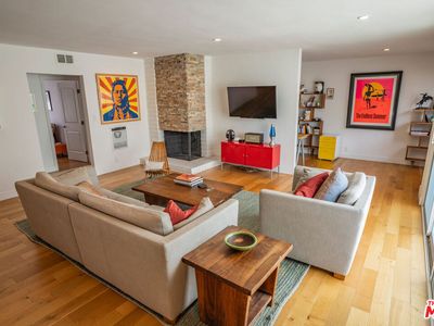 8358 Manitoba St APT 5