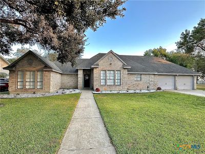 203 Chimney Rock Dr
