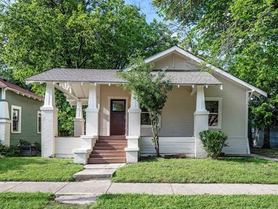 1212 Hawthorne Ave
