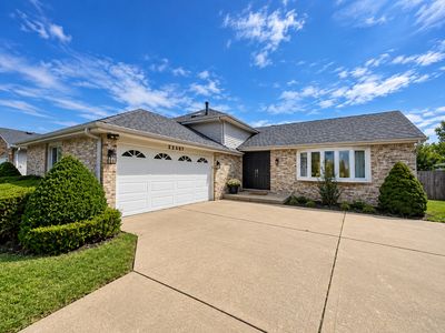 22507 Latonia Ln
