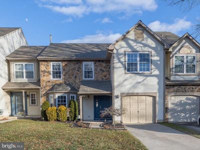 111 Sandhurst Dr