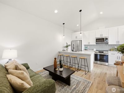 2018 Oakes Avenue #C