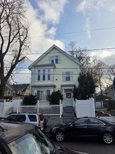 10 Brunswick St