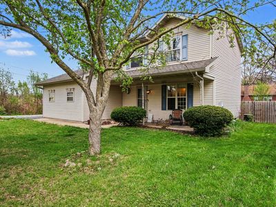 1123 N Waverly Rd