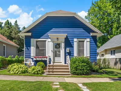 913 Wolcott Ave