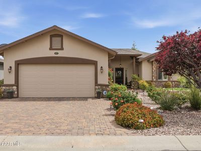 477 Isabelle Ln