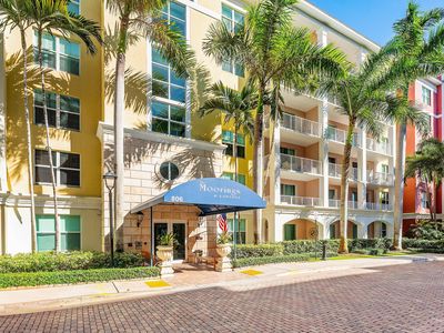 806 E Windward Way #622