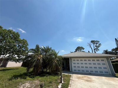 Property at 672 SW Ewing Ave, Port Saint Lucie, FL