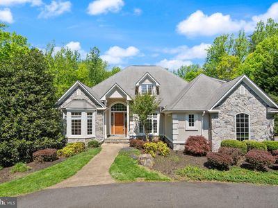 5033 Huntwood Manor Dr