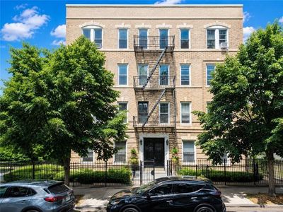 605 41st St APT C