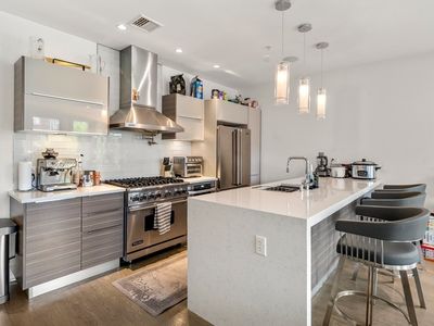 48 Gold St Unit 102