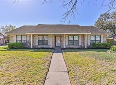 5106 Sleepy Creek Dr