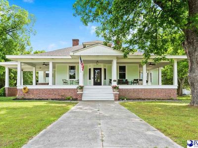 403 N Main St