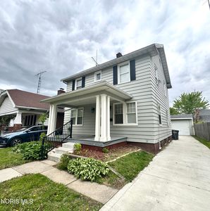 4240 Burnham Ave