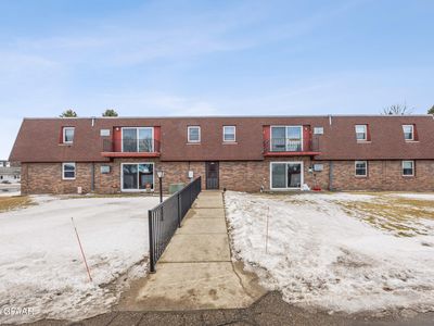 131 8th Ave SE APT 7