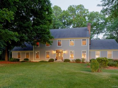 107 Moffat Road
