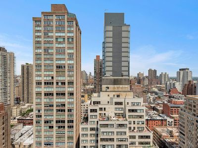 360 E 72nd St APT C2603