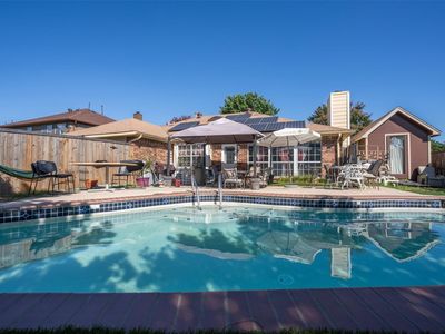 3405 Tulip Ln