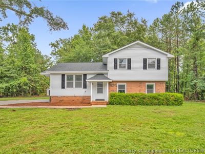 76 Robin Rd