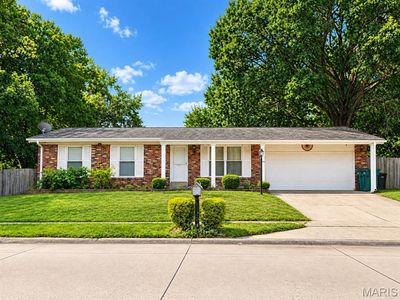2 Smoke Tree Dr