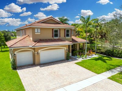 9070 Winterhaven Circle