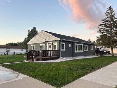 1102 4th Ave W