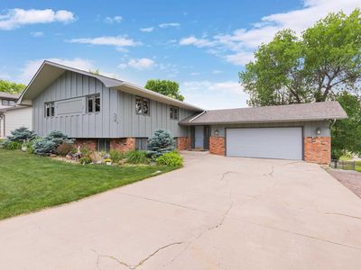 3033 Flint Dr