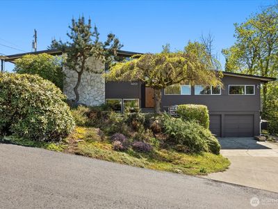 4859 S Spencer Street