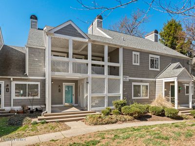 11 Lake Ave