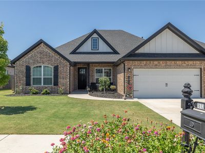 1813 Bergman Rd