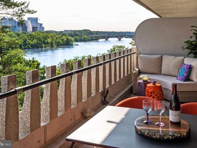 2700 Virginia Ave NW #606