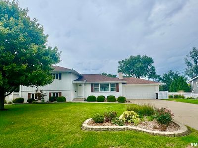 6325 N Greenmont Rd