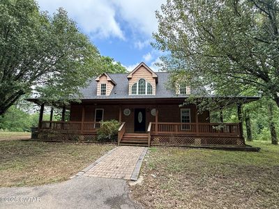 597 Broadway Rd N