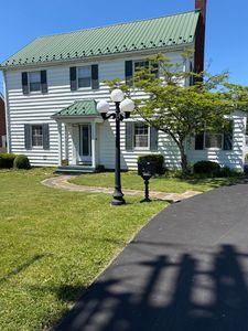 435 Main St E