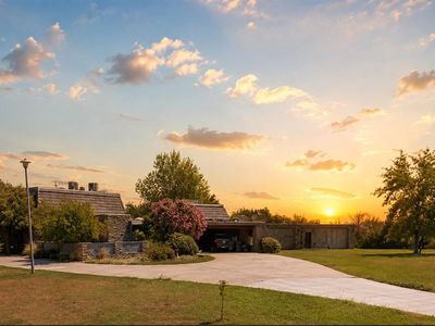2961 Twin Acres Dr