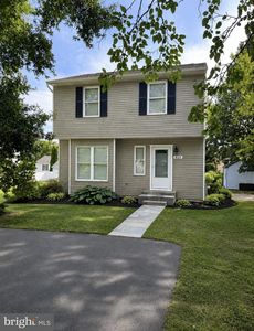 405 4th Ave N