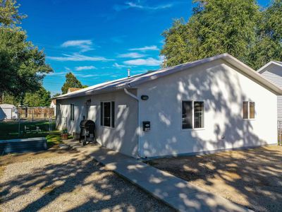 166 N Bernard St